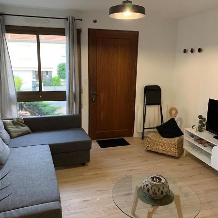 Logement rénové et moderne au Sacré Coeur Cholet Extérieur photo