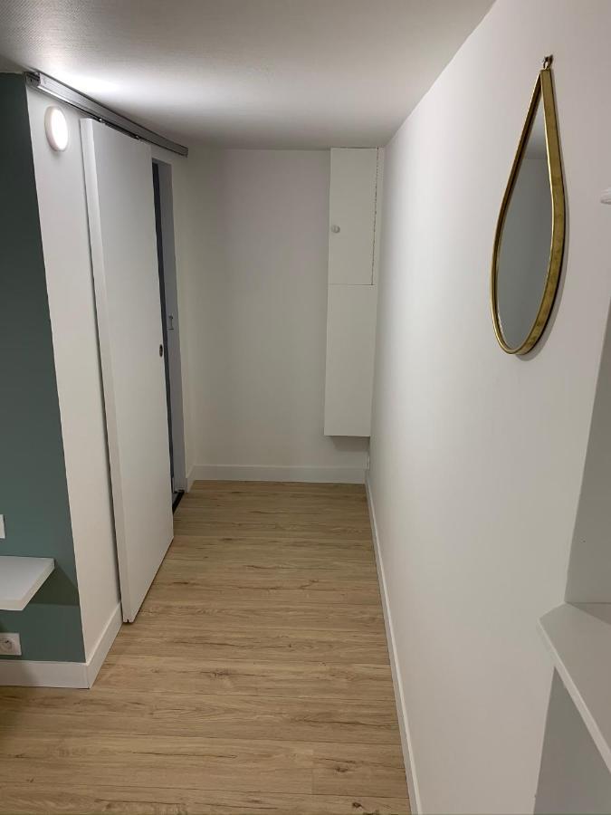 Logement rénové et moderne au Sacré Coeur Cholet Extérieur photo